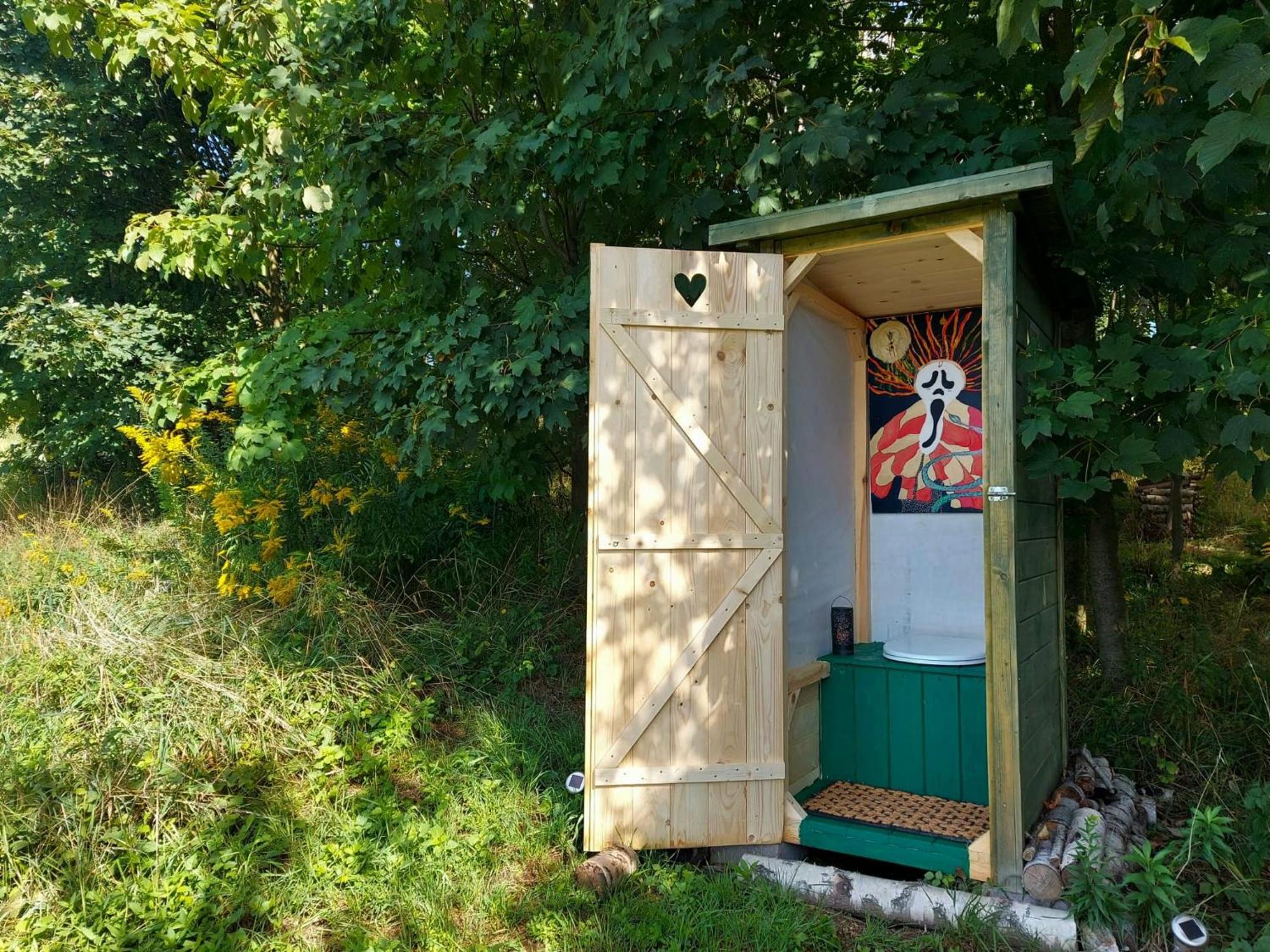 Alabajka Hotel Wlen Bagian luar foto